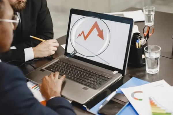 Why Do SEO Rankings Suddenly Fluctuate After Google Updates?